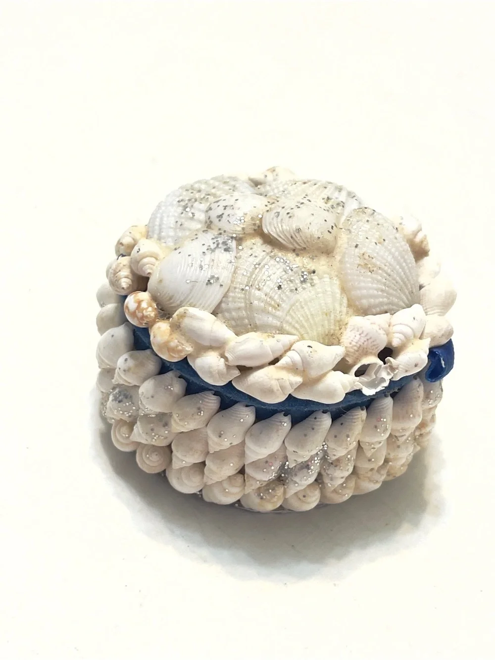 Sea shell round trinket jewelry box glitter coastal